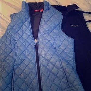 2 outdoor stylish vests. IZOD and Columbia.